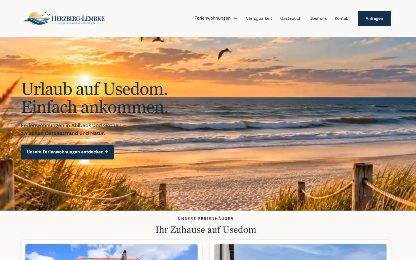 Strona główna serwisu Herzberg-Lembke Ferienwohnungen na laptopie: „Urlaub auf Usedom. Einfach ankommen.”